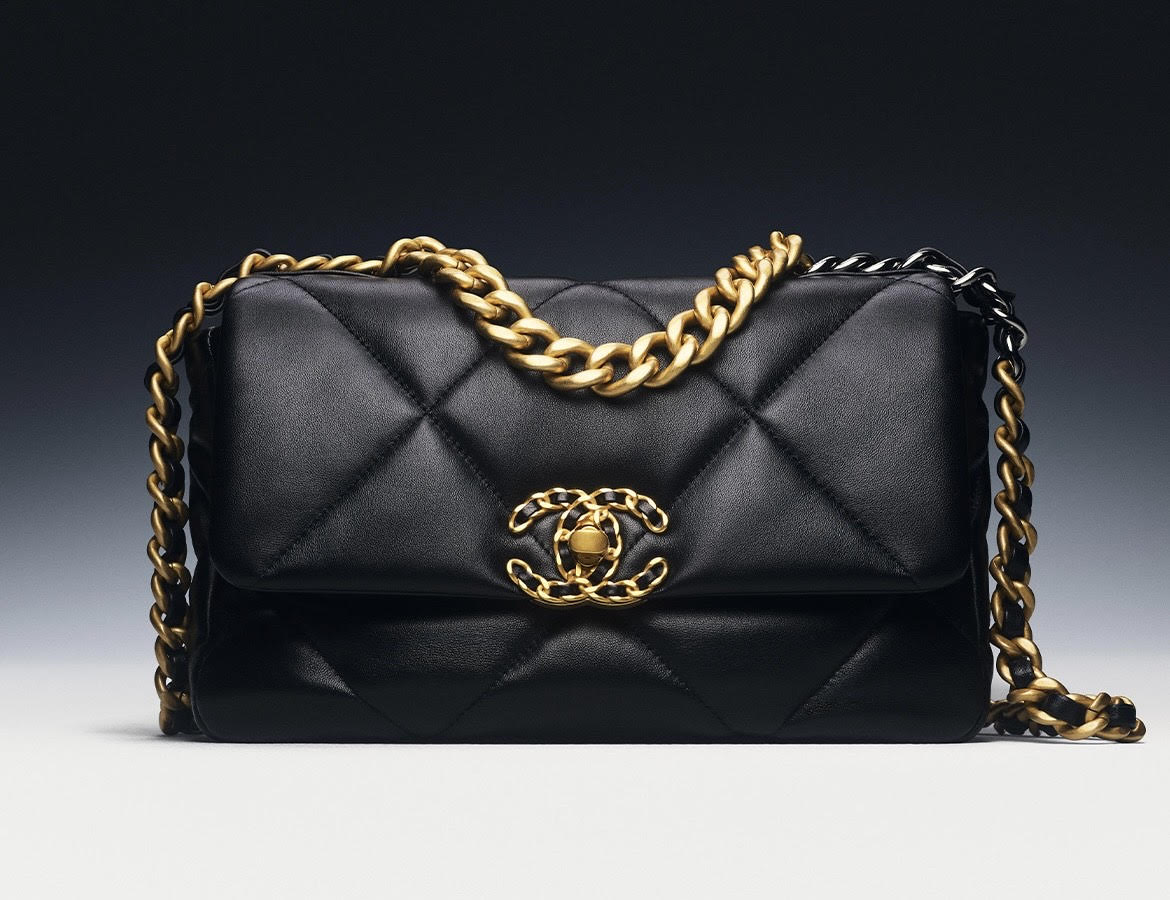 Chanel 19